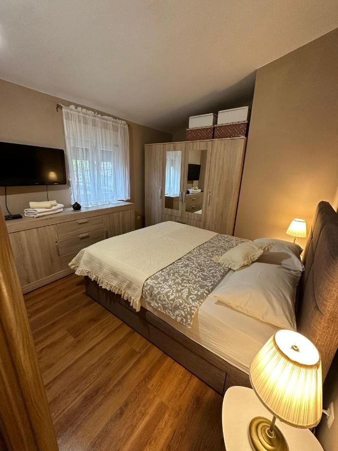 Apartman Lusy Tribalj Esterno foto