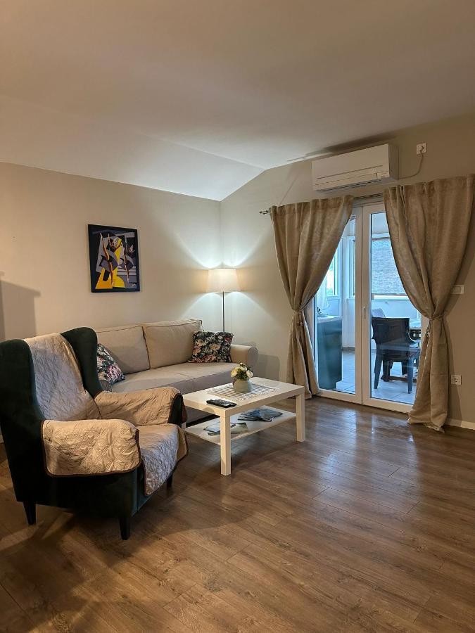 Apartman Lusy Tribalj Esterno foto