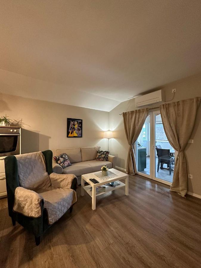 Apartman Lusy Tribalj Esterno foto